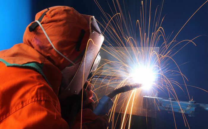 304不銹鋼帶焊接點(diǎn)為什么會(huì)生銹，該怎么解決？